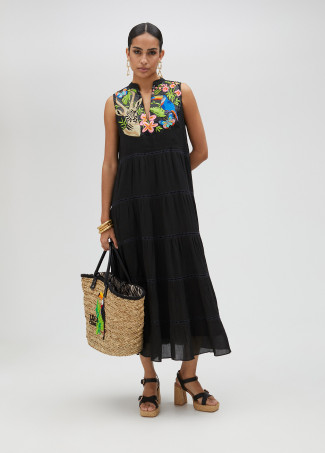 Lange Kurta mit angeschnittenen Trägern und Stickerei auf der Brust