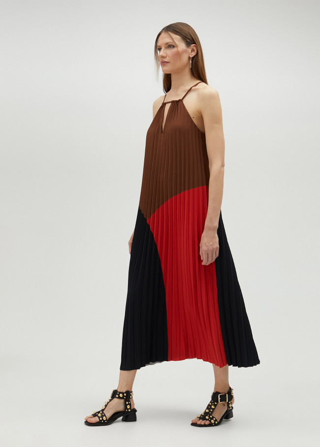 Three-tone pleated dress