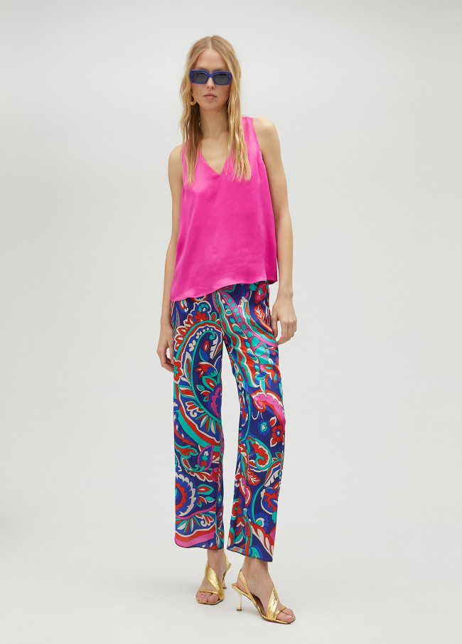 Top basic con spalline