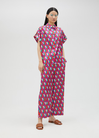 Camisa estampada com logótipo