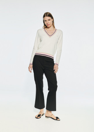 Pullover mit farbigem Detail