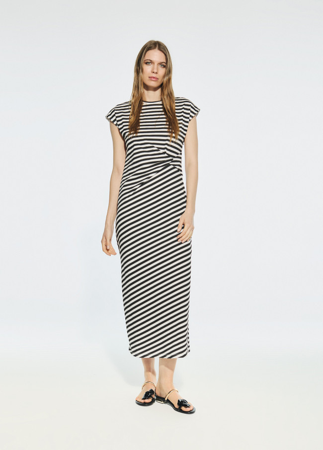 Striped knit dress with knot