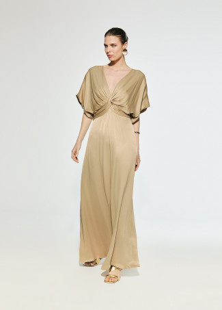 Vestido comprido com drapeado na cintura