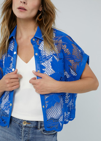 Camisa curta rendilhada guipura