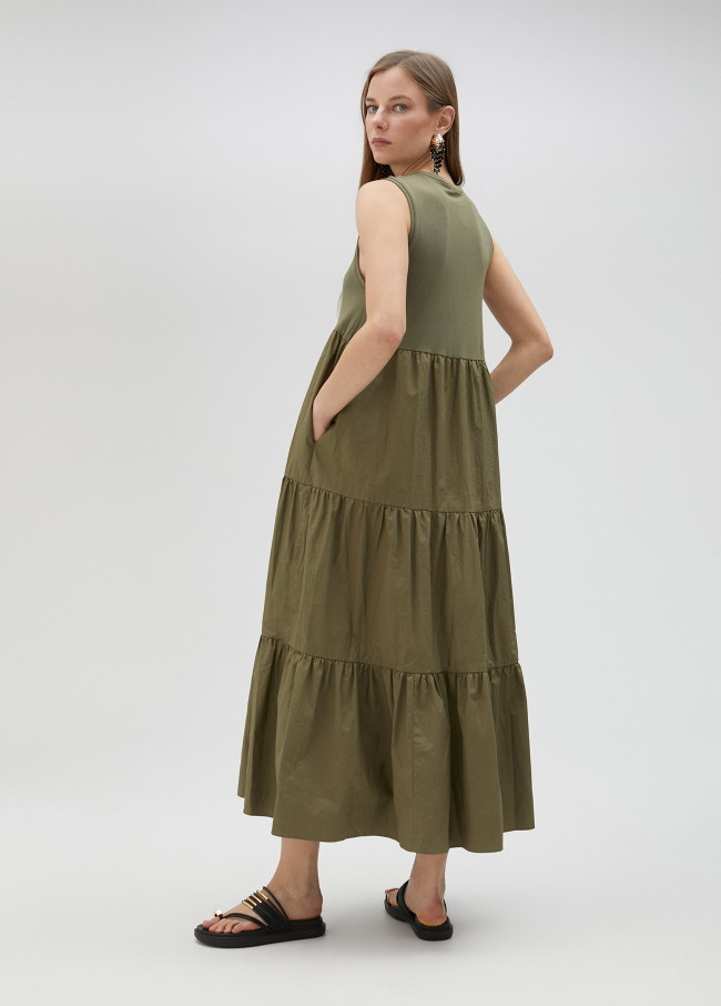 Robe longue à bretelles