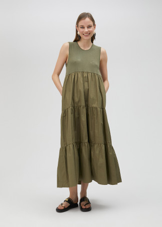 Vestito lungo con spalline