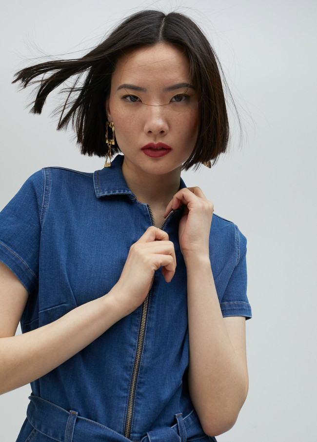 Denim-Jumpsuit mit Gürtel