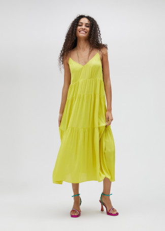 Vestido de alças com folhos