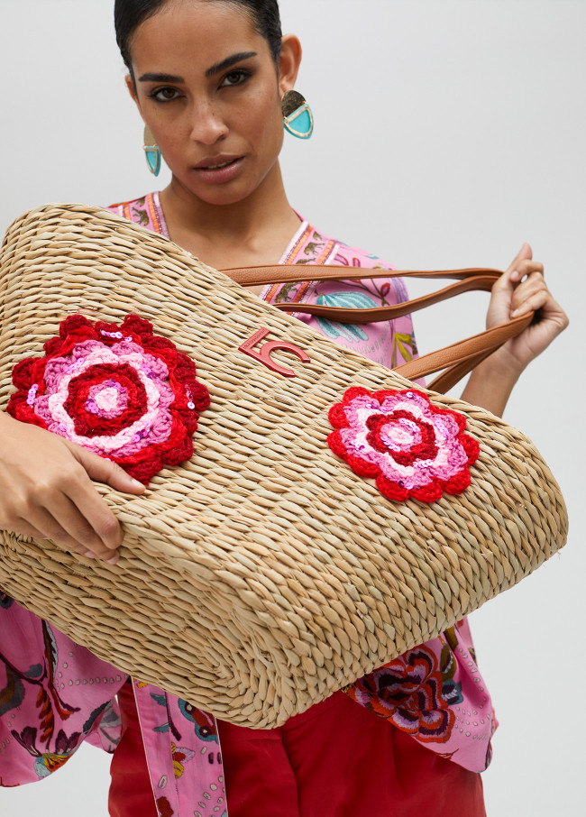 Floral crochet tote bag