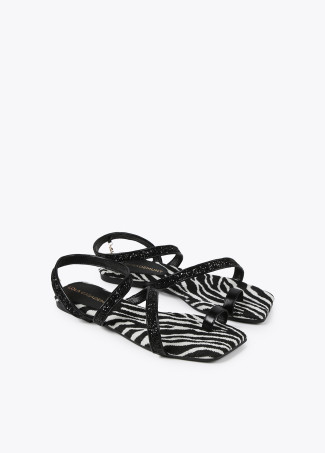 Metallische Riemchensandalen mit Zebraprint auf der Innensohle