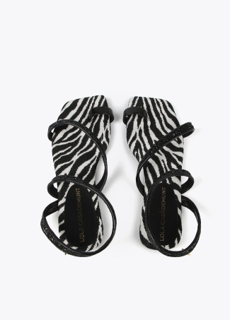 Sandalia de tiras con animal print