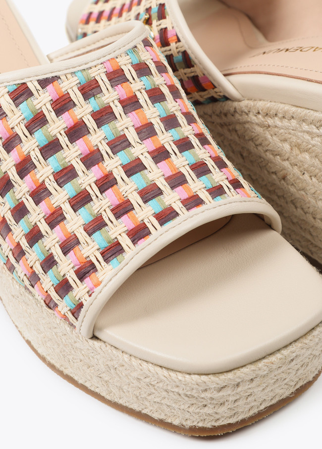 Sabot multicolori con plateau