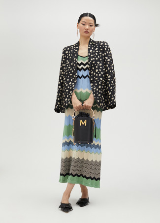 Langes, mehrfarbiges Kleid
