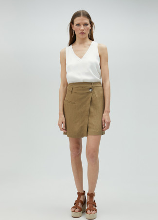 Crossover shorts