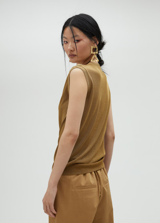 Top de malha detalhe eyelets