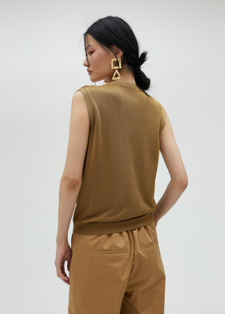 Top de punto detalle eyelets