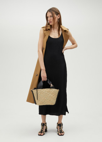 Vestido midi de tirantes