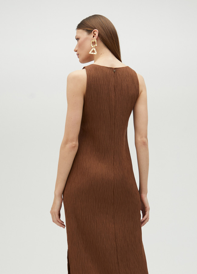 Vestido midi de alças