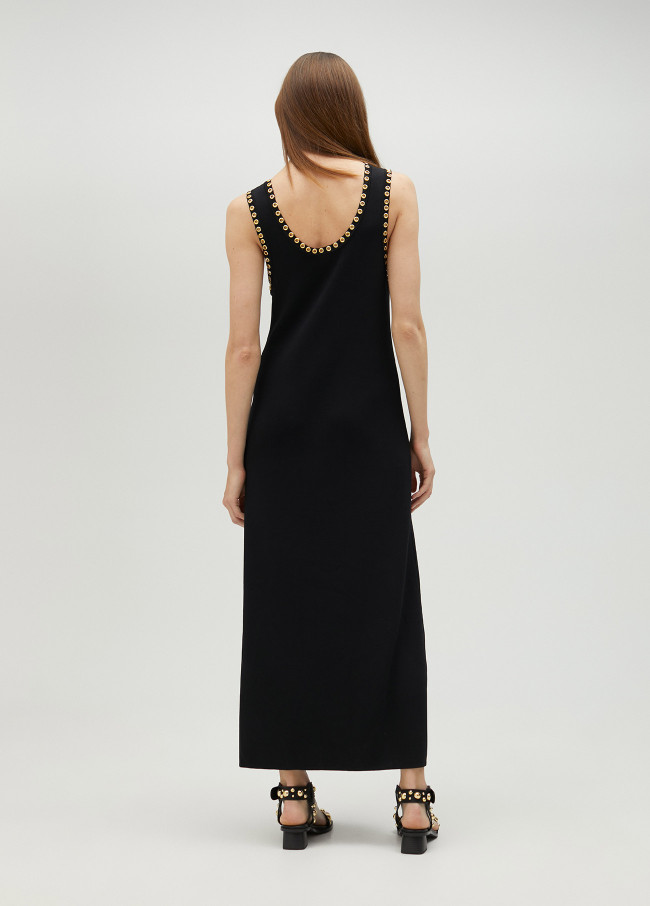 Robe à œillets dorés