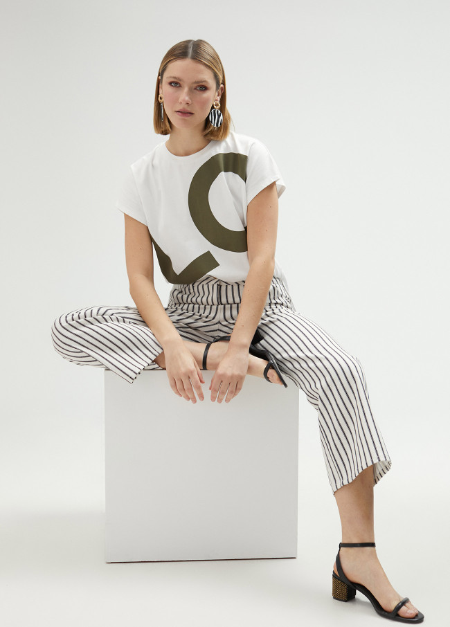 Short-sleeved LOVE T-shirt