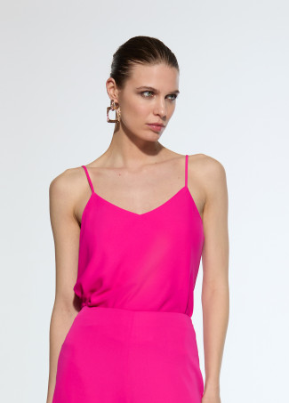 Top lencero tirantes escote pico