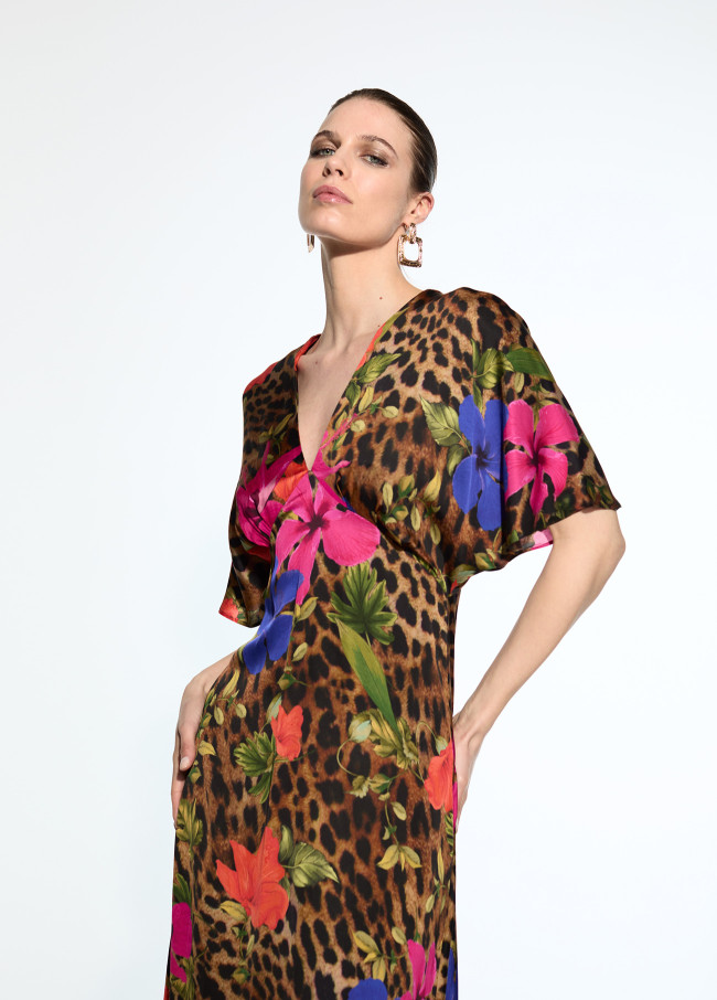 Vestido largo estampado satén
