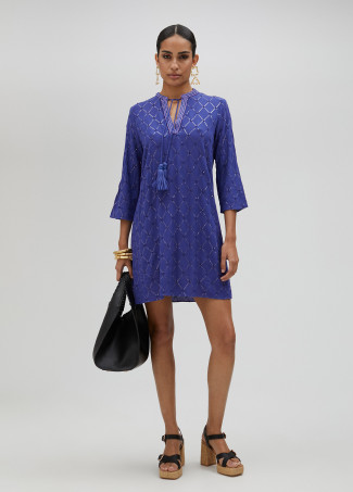 Vestido corto con lentejuelas