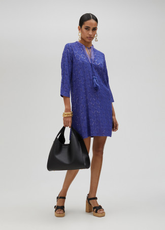 Vestido corto con lentejuelas