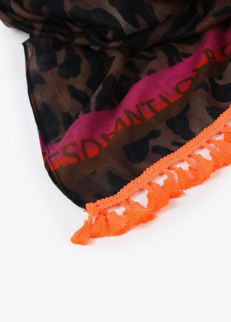 Páreo com estampado leopardo