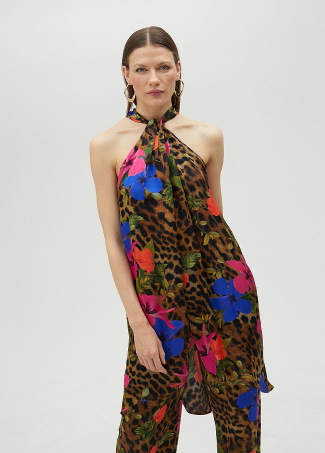 Top halter con volumen animal print y flores