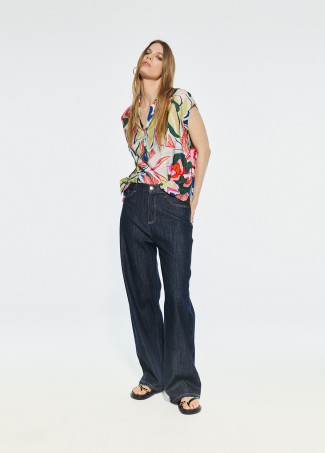 Blouse with floral print