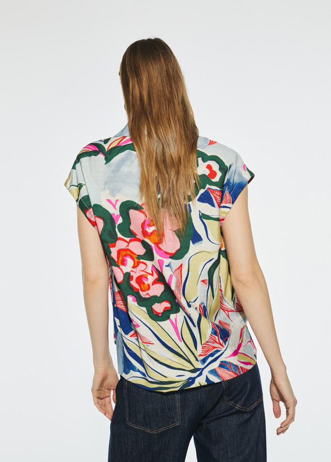 Blouse with floral print