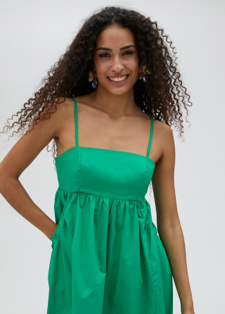 Langes Kleid mit schmalen Trägern