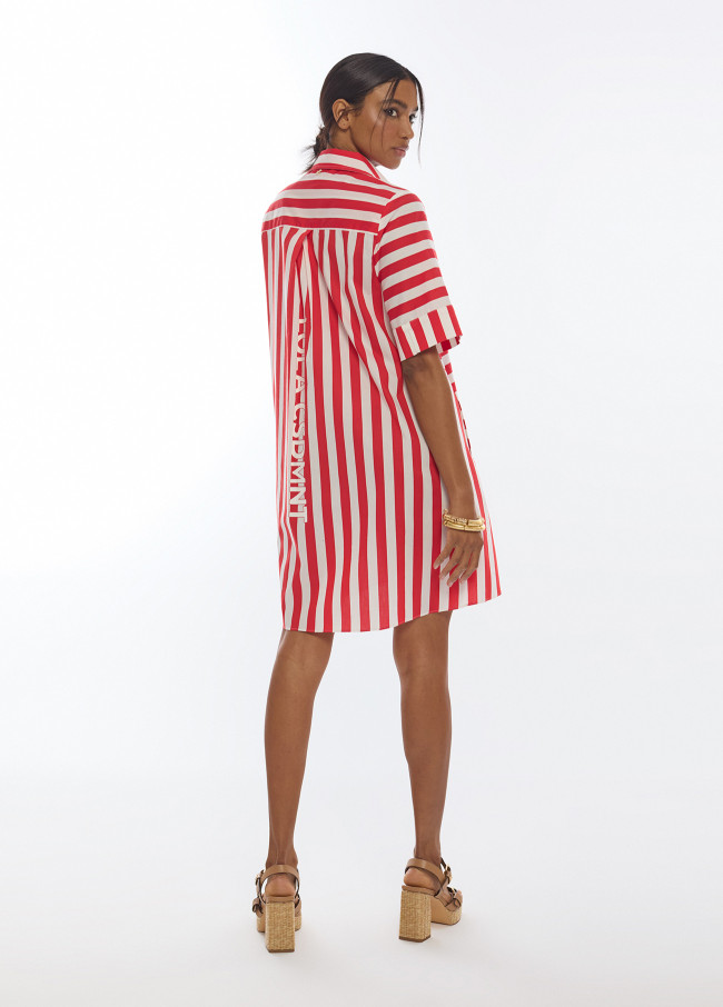 Vestido corto con rayas