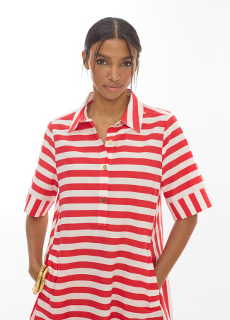 Vestido curto com riscas