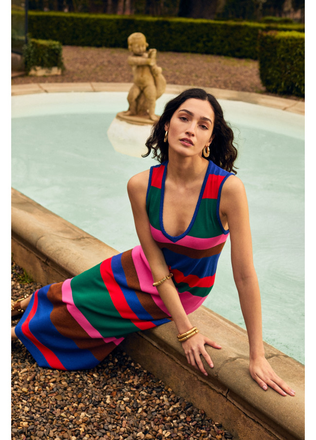 Vestido midi às riscas