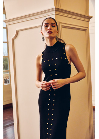 Schwarzes Strickkleid mit Nieten