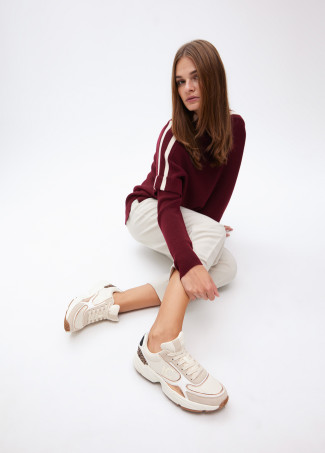 Trainers with running sole and combination of different fabrics and leather
