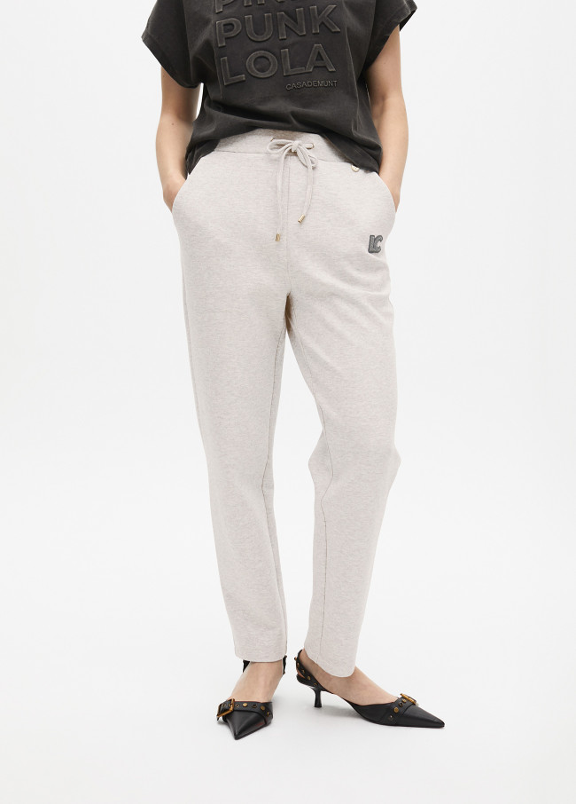 Pantalón jogger crudo