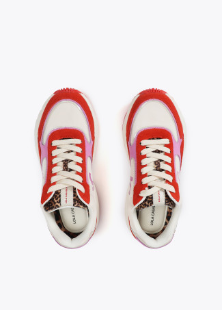 Trainers with running sole and combination of different fabrics and leather