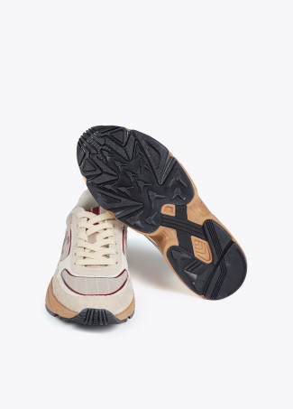 Trainers with running sole and combination of different fabrics and leather