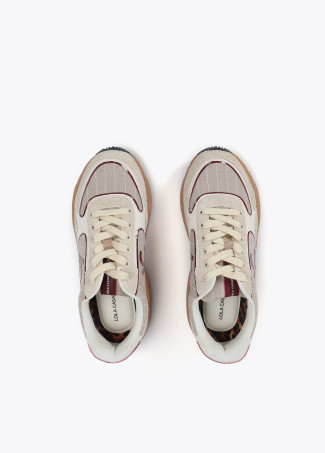 Trainers with running sole and combination of different fabrics and leather
