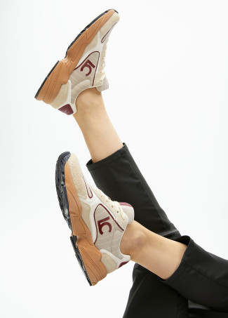 Trainers with running sole and combination of different fabrics and leather