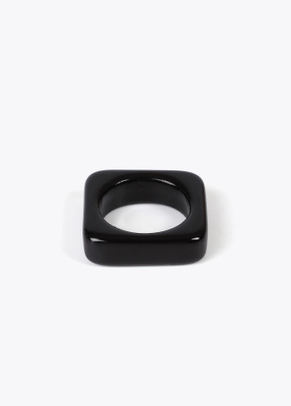 Pack of two-tone square rings