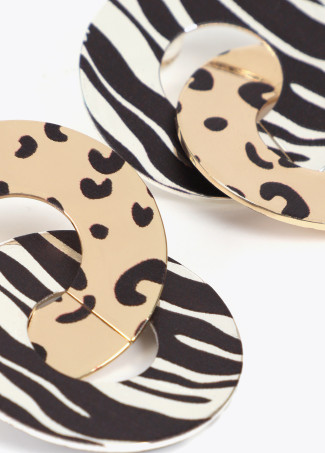 Double circle earrings with two-tone animal print
