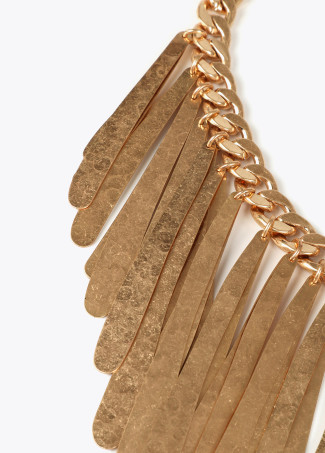 Collana babero con frange metalliche