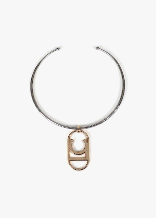 Collar corto rigido logo ovalado