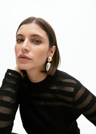 Contrast two-tone teardrop earrings