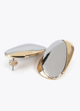 Large contrast metal earrings