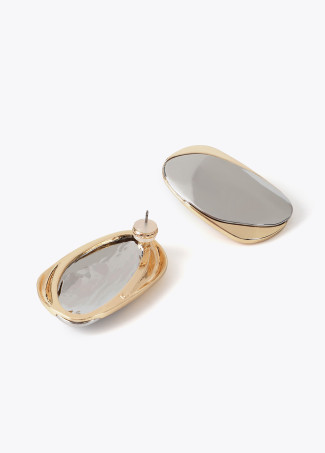 Large contrast metal earrings